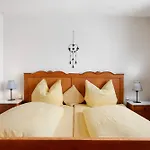Gaestehaus Krone Pensionat Sankt Georgen im Schwarzwald