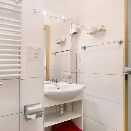 Gaestehaus Krone 게스트하우스 3*