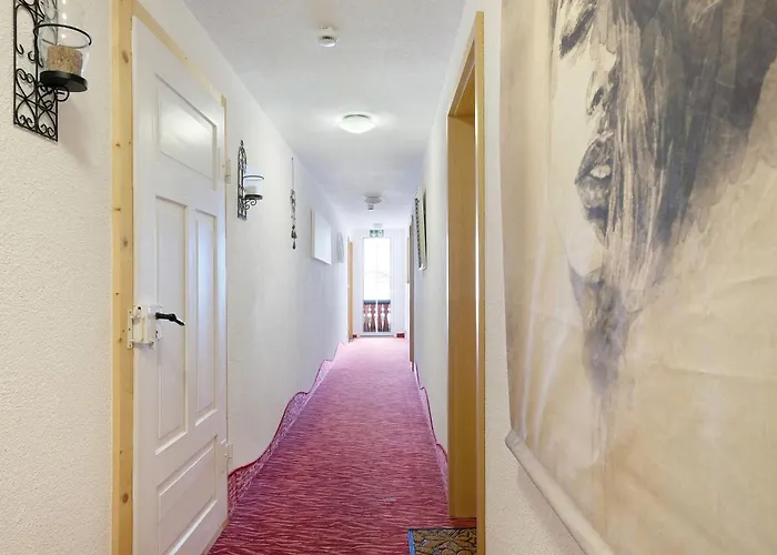 Gaestehaus Krone Pensjonat 3*