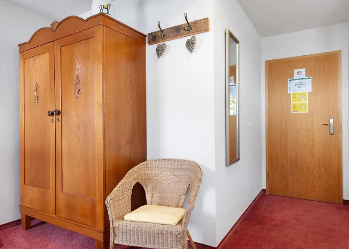 Gaestehaus Krone Pensjonat 3*