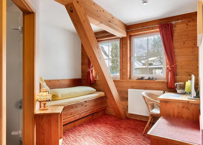 Gaestehaus Krone Pensjonat 3*